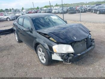  Salvage Dodge Avenger