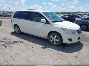  Salvage Volkswagen Routan