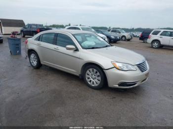  Salvage Chrysler 200
