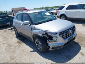  Salvage Hyundai VENUE