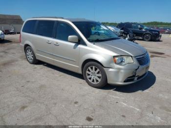  Salvage Chrysler Town & Country