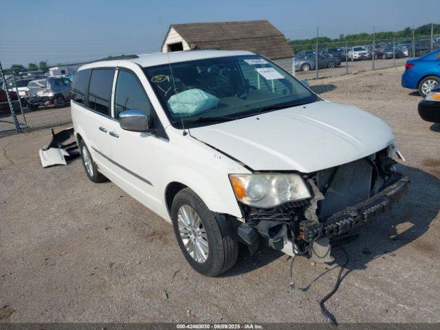  Salvage Chrysler Town & Country
