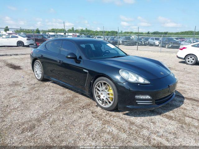  Salvage Porsche Panamera
