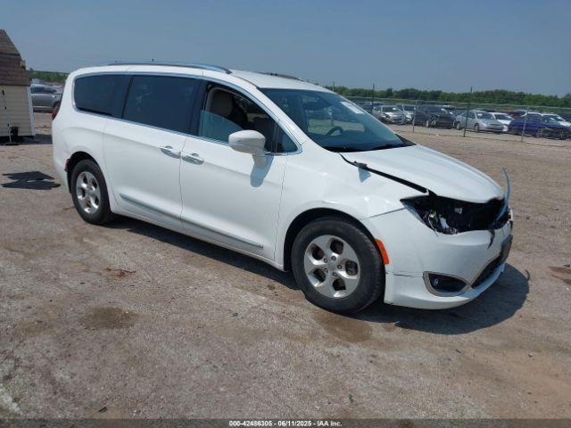  Salvage Chrysler Pacifica