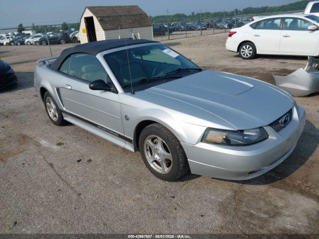  Salvage Ford Mustang