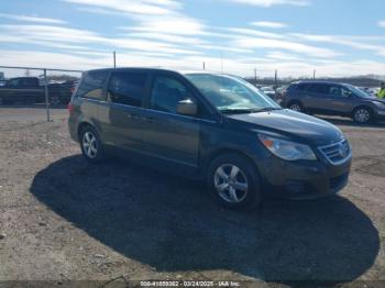  Salvage Volkswagen Routan