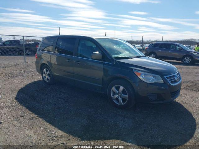  Salvage Volkswagen Routan