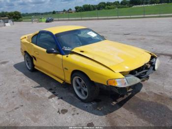  Salvage Ford Mustang