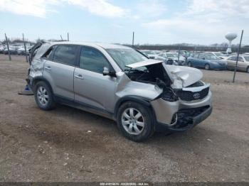  Salvage Kia Sorento