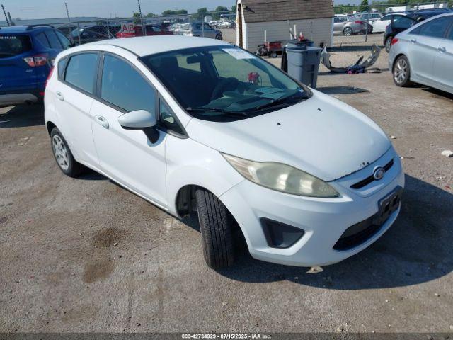  Salvage Ford Fiesta