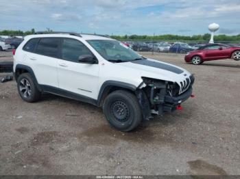  Salvage Jeep Cherokee