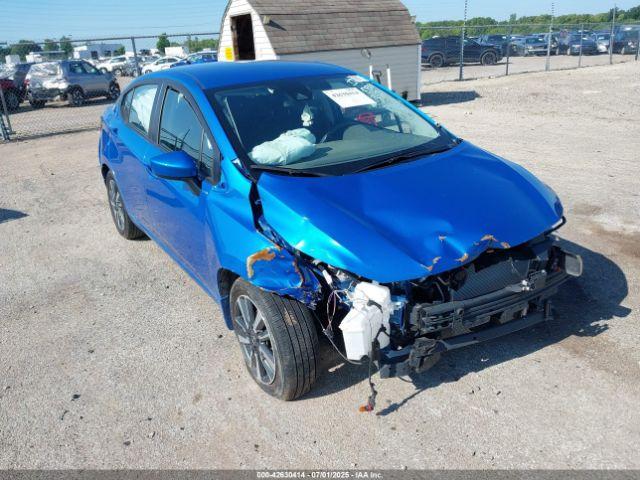  Salvage Nissan Versa