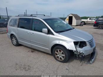  Salvage Chrysler Town & Country