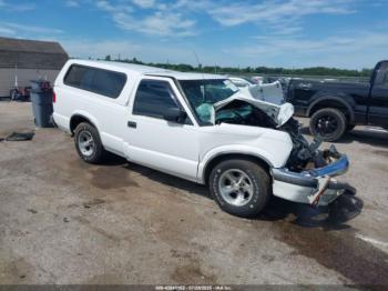  Salvage Chevrolet S-10