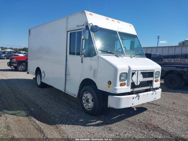  Salvage Freightliner Chassis