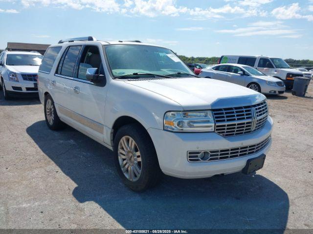  Salvage Lincoln Navigator