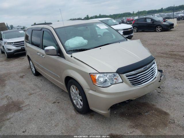 Salvage Chrysler Town & Country