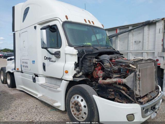  Salvage Freightliner Cascadia 125