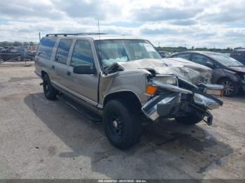  Salvage Chevrolet Suburban 1500