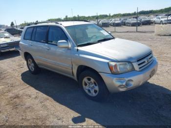  Salvage Toyota Highlander