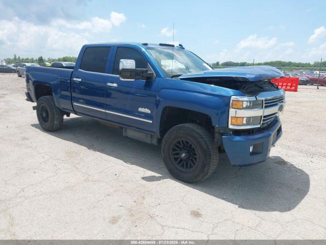  Salvage Chevrolet Silverado 2500