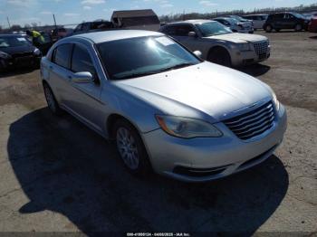  Salvage Chrysler 200
