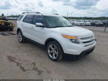  Salvage Ford Explorer