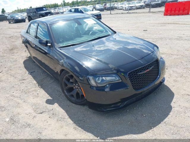  Salvage Chrysler 300