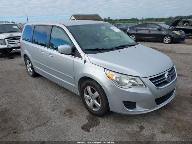  Salvage Volkswagen Routan