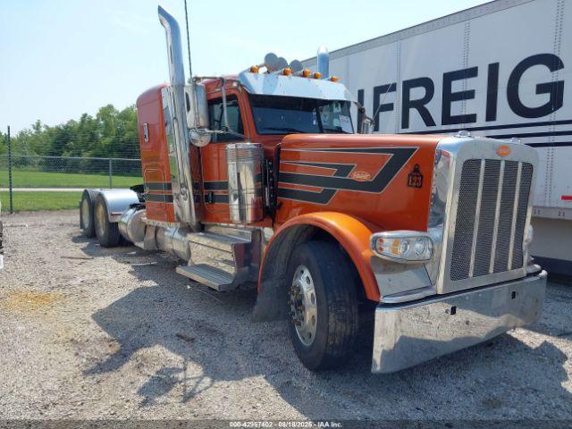  Salvage Peterbilt 389