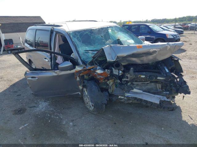  Salvage Chrysler Town & Country