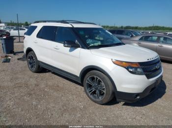  Salvage Ford Explorer