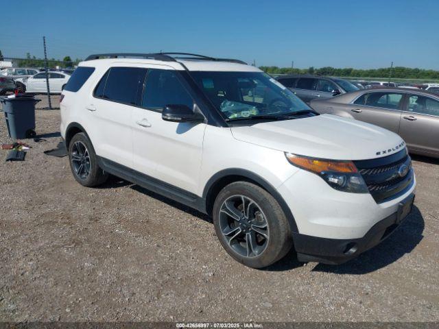  Salvage Ford Explorer