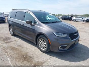  Salvage Chrysler Pacifica