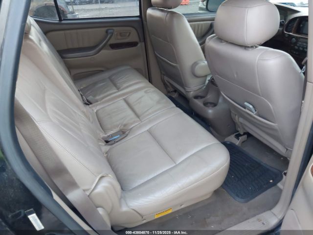 Toyota Sequoia Limited V8 Image 8