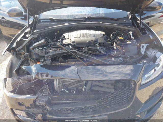 Jaguar F-PACE 35t Premium Image 10