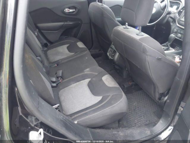 Jeep Cherokee Latitude Image 11