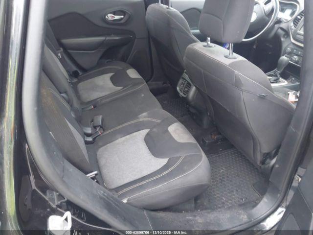 Jeep Cherokee Latitude Image 11