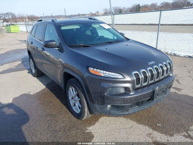  Salvage Jeep Cherokee