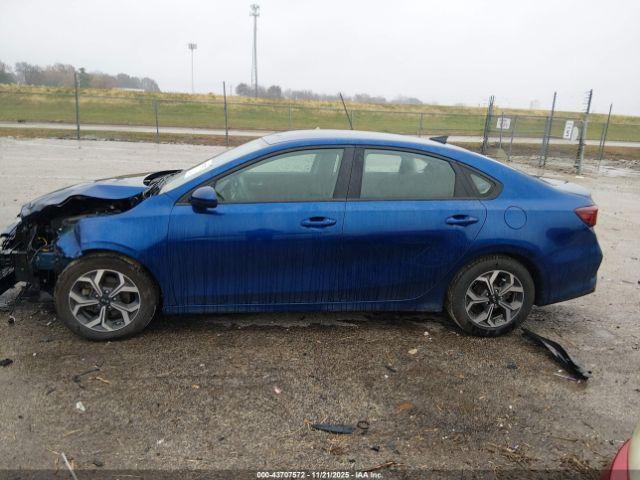 Kia Forte Lxs Image 11