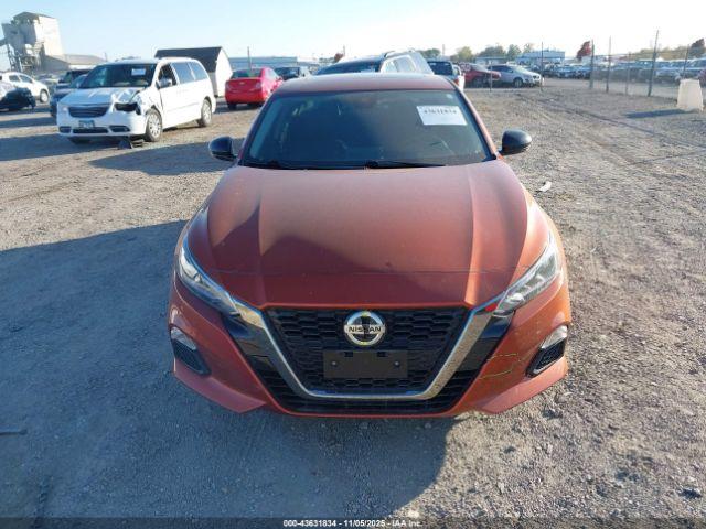 Nissan Altima Sr Fwd Image 2