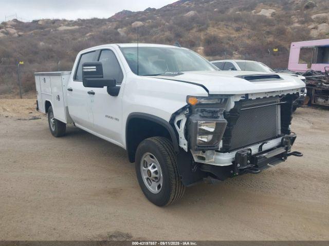  Salvage Chevrolet Silverado 2500