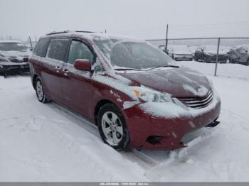  Salvage Toyota Sienna