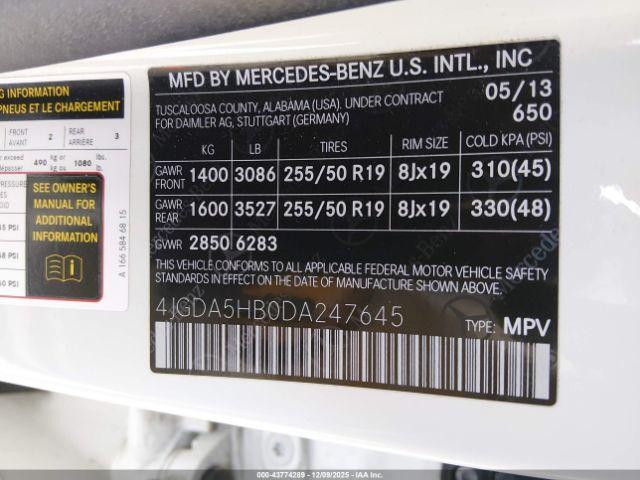 Mercedes-Benz M-Class 4matic Image 16