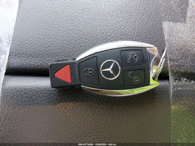 Mercedes-Benz M-Class 4matic Image 9