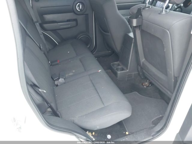 Dodge Nitro Se Image 8