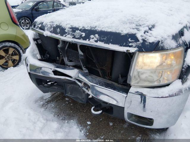 Chevrolet Silverado 2500 Lt Image 4
