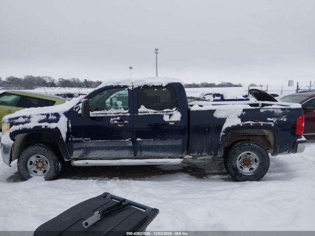 Chevrolet Silverado 2500 Lt Image 13