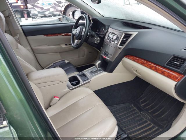 Subaru Outback 2.5i Limited Image 4