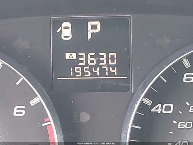 Subaru Outback 2.5i Limited Image 6